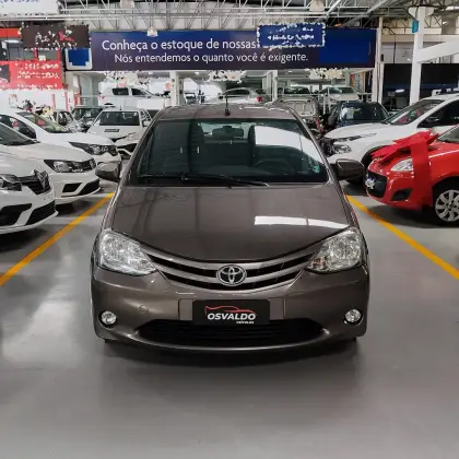 TOYOTA ETIOS 2017