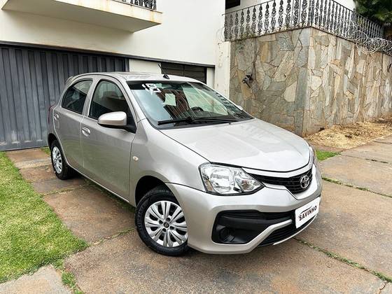 TOYOTA ETIOS 2018