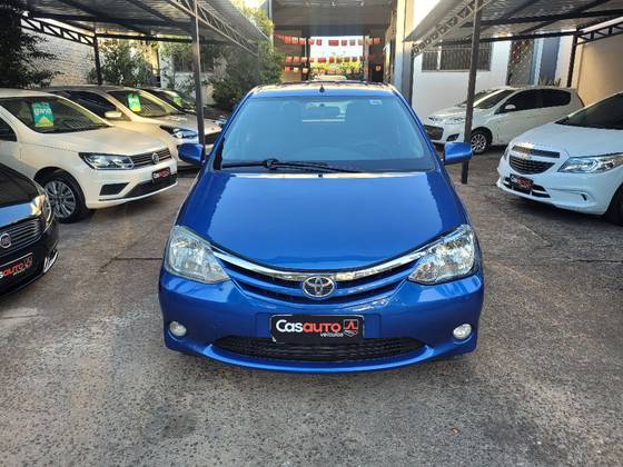 TOYOTA ETIOS 2013