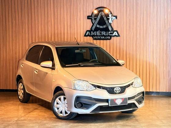 TOYOTA ETIOS 2018