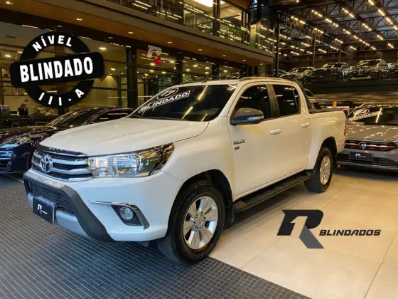 TOYOTA HILUX 2017