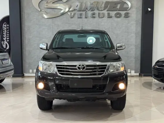 TOYOTA HILUX 2014