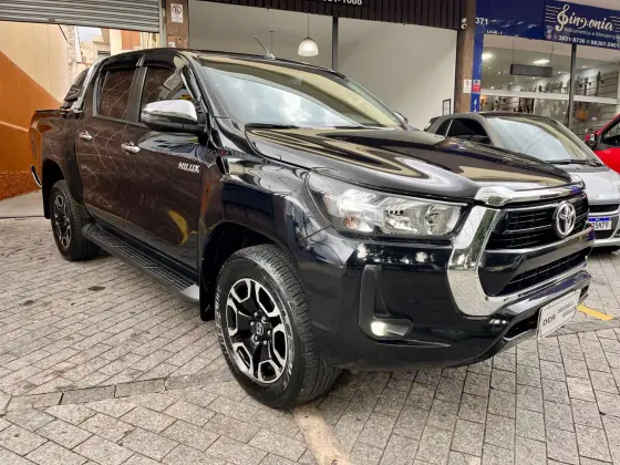 TOYOTA HILUX 2021