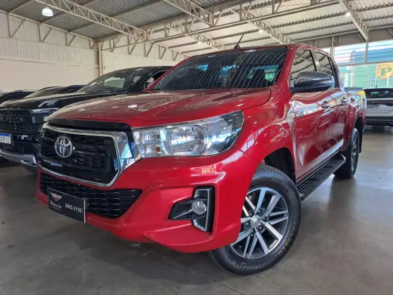 TOYOTA HILUX 2019