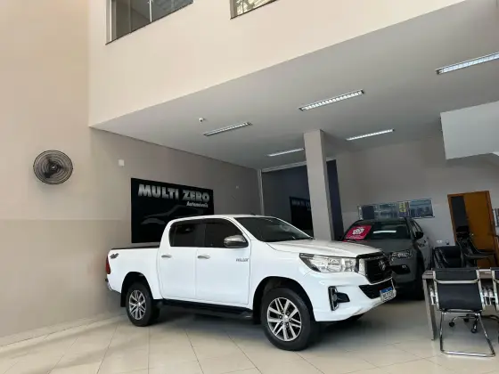 TOYOTA HILUX 2020