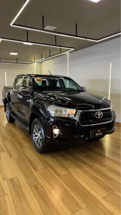 TOYOTA HILUX 2020