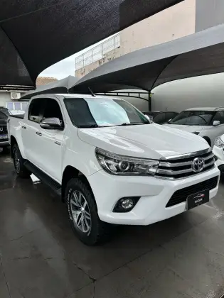 TOYOTA HILUX 2017
