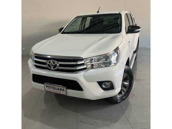 TOYOTA HILUX 2017