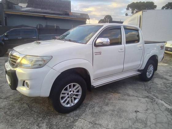 TOYOTA HILUX 2013