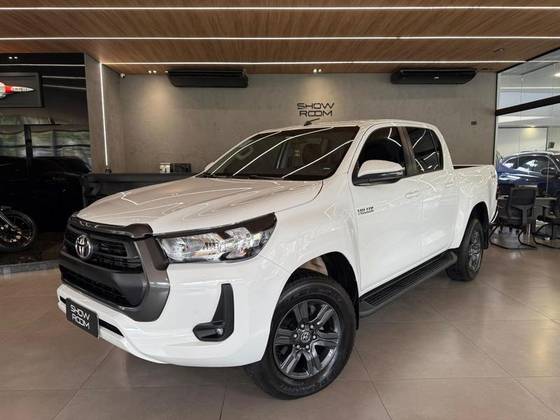 TOYOTA HILUX 2022