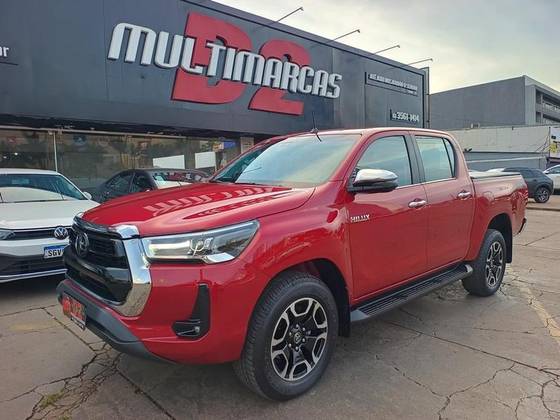 TOYOTA HILUX 2022