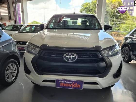 TOYOTA HILUX 2021