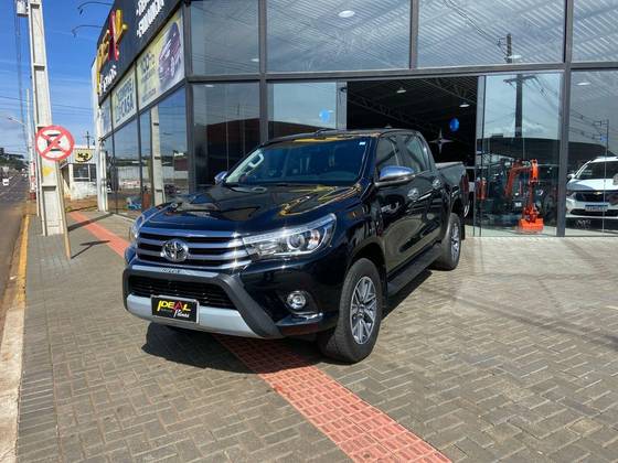 TOYOTA HILUX 2018