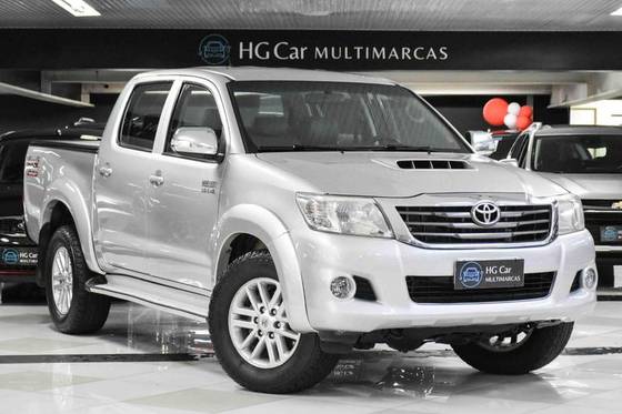 TOYOTA HILUX 2013