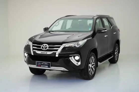 TOYOTA HILUX SW4 2019