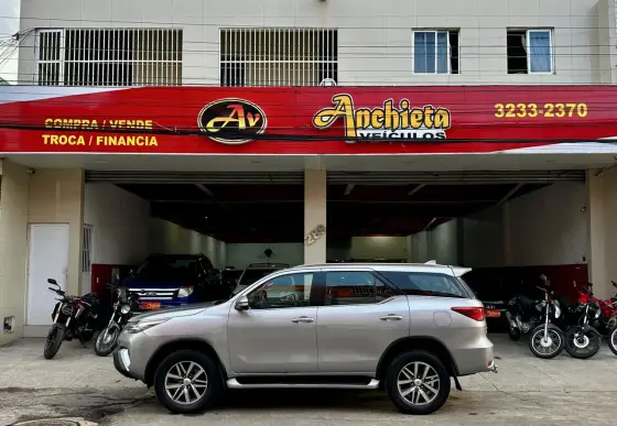 TOYOTA HILUX SW4 2016