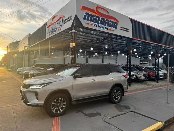 TOYOTA HILUX SW4 2022