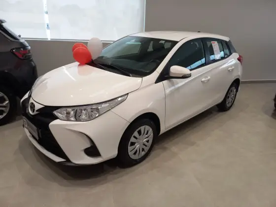 TOYOTA YARIS 2023