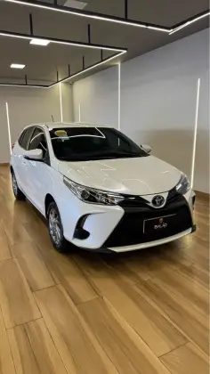 TOYOTA YARIS 2025