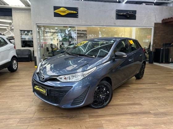 TOYOTA YARIS 2020