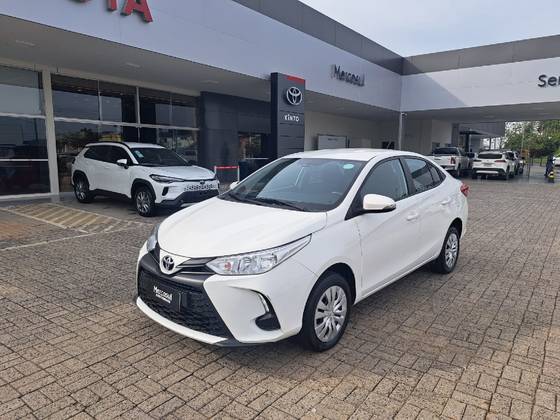 TOYOTA YARIS 2023