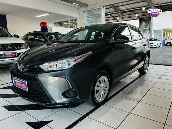 TOYOTA YARIS 2024