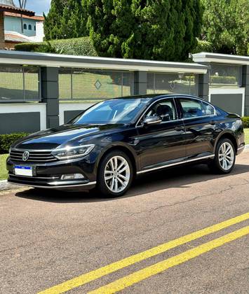 VOLKSWAGEN PASSAT 2018