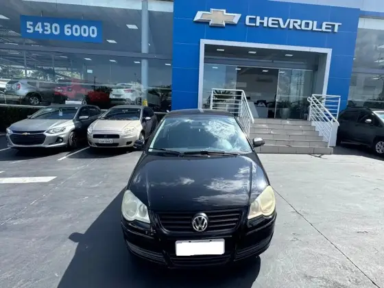 VOLKSWAGEN POLO SEDAN 2011