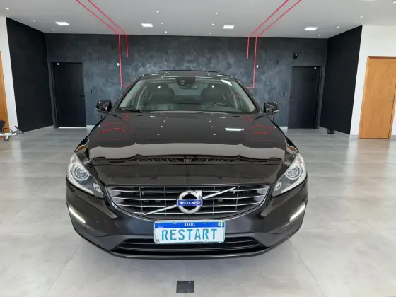 VOLVO S60 2015