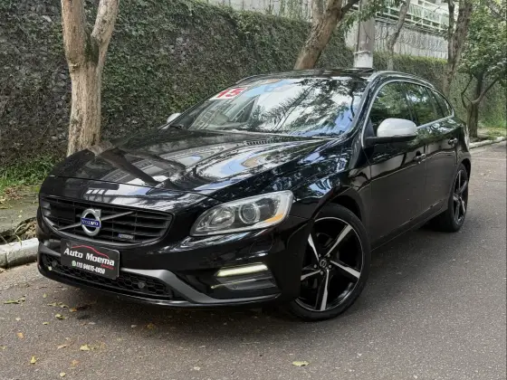VOLVO V60 2015