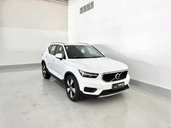 VOLVO XC40 2018