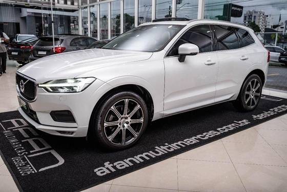 VOLVO XC60 2020