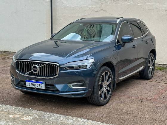 VOLVO XC60 2021