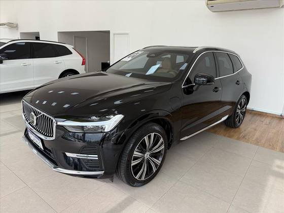VOLVO XC60 2022