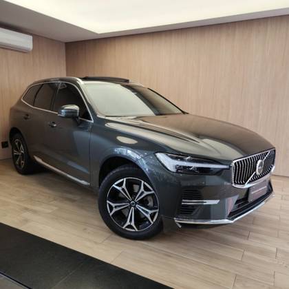VOLVO XC60 2022
