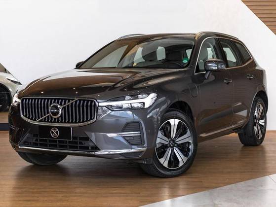 VOLVO XC60 2023