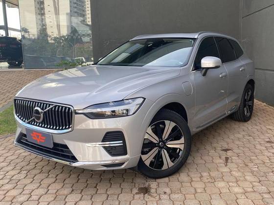 VOLVO XC60 2024