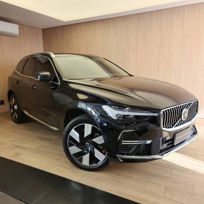 VOLVO XC60 2024