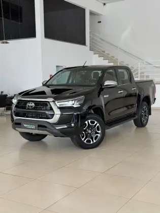 TOYOTA HILUX 2021