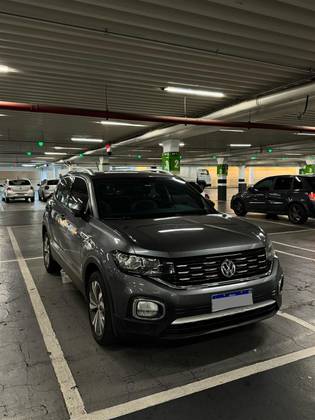 VOLKSWAGEN T-CROSS 2020