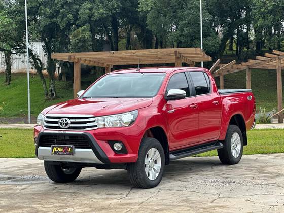 TOYOTA HILUX 2018
