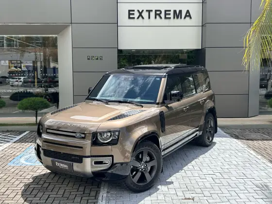 LAND ROVER DEFENDER 2023