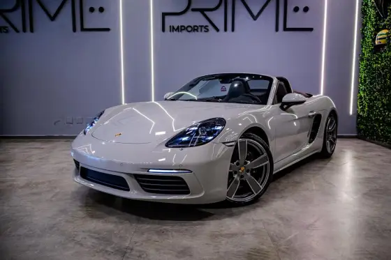 PORSCHE 718 2024
