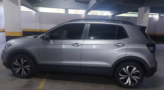 VOLKSWAGEN T-CROSS 2024