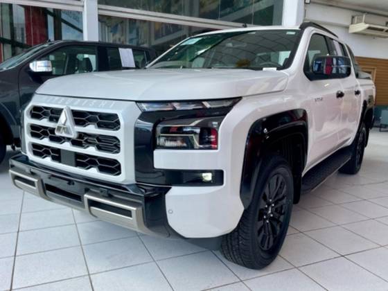 MITSUBISHI TRITON 2026