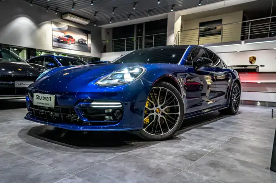 PORSCHE PANAMERA 2023