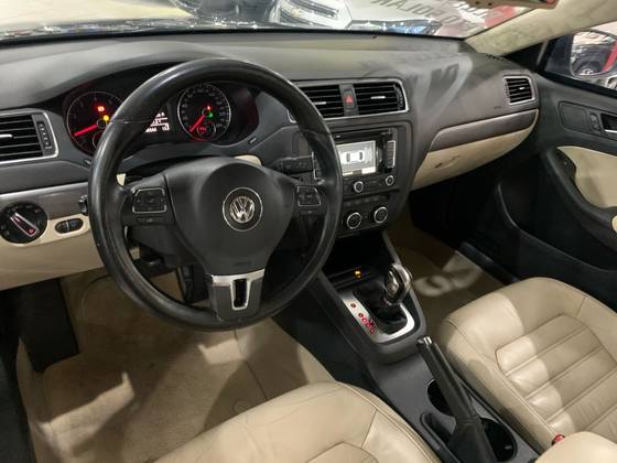 VOLKSWAGEN JETTA 2013