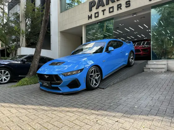 FORD MUSTANG 2024