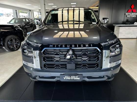 MITSUBISHI TRITON 2026