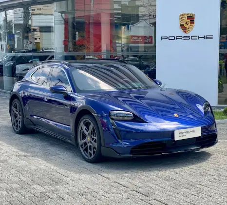 PORSCHE TAYCAN 2023